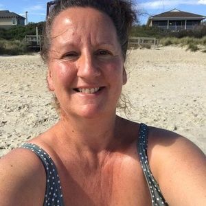 Meet your Posher, Simone